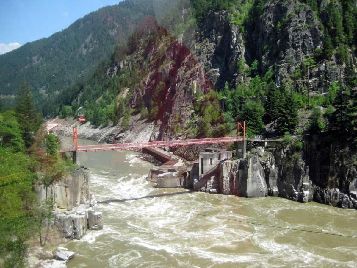 Upclose in the Canadian Rockies Aboard Rocky Mountaineer