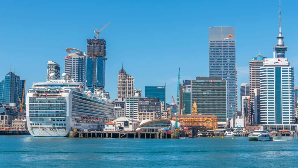 Cruise and Ferry in Auckland, New Zealand