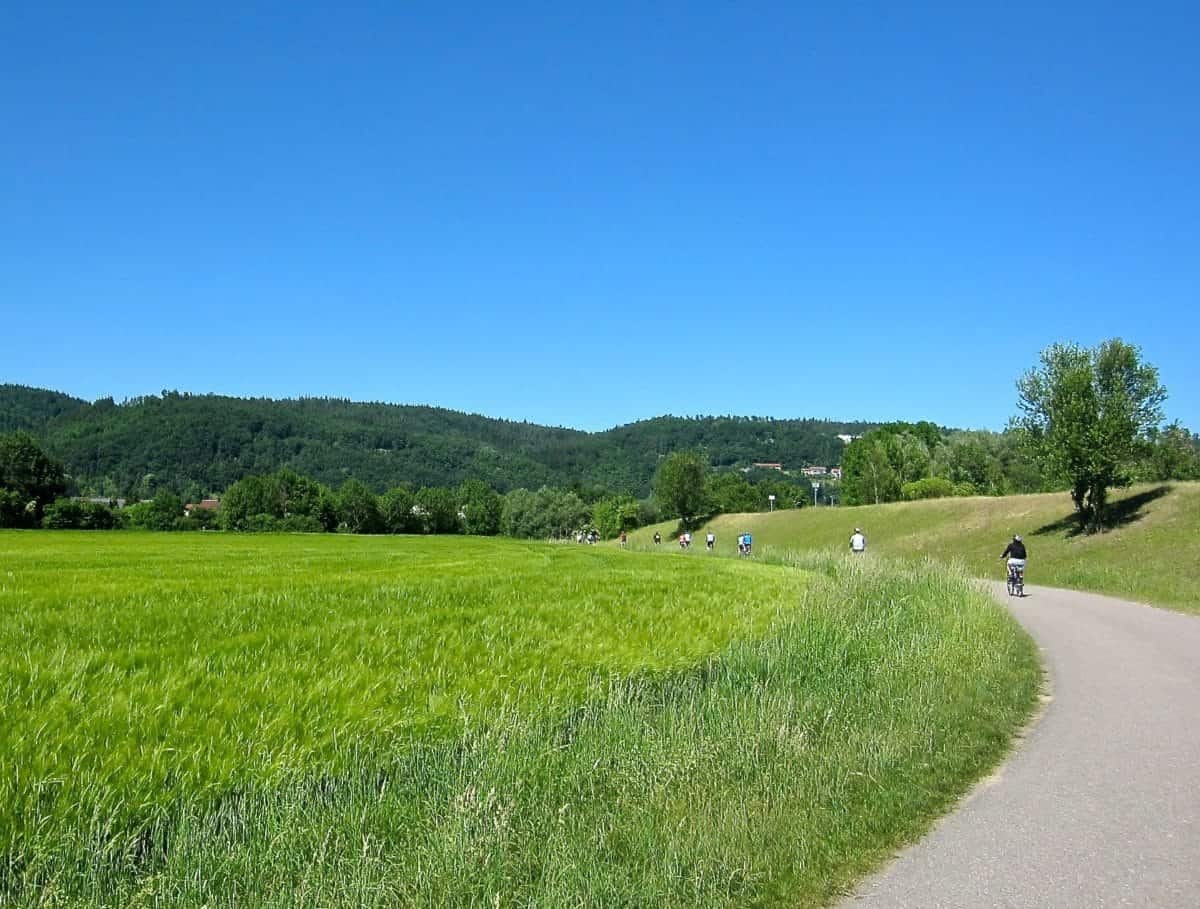 AmaWaterways River Cruises Partners with Backroads for Bike Tours in Europe