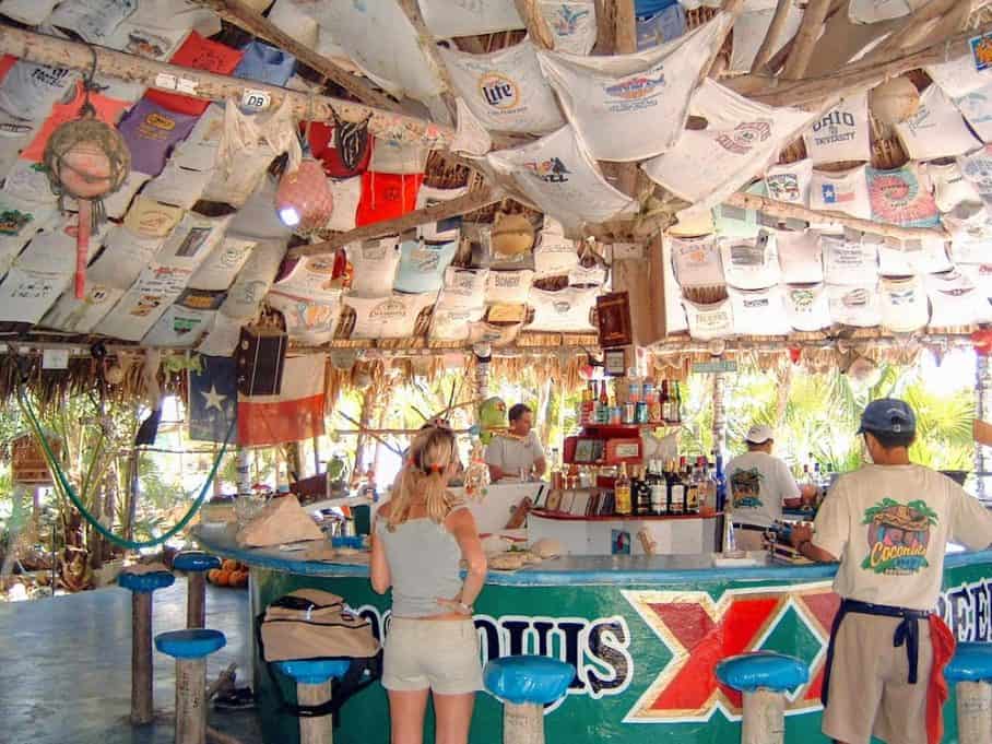 coconuts bar cozumel