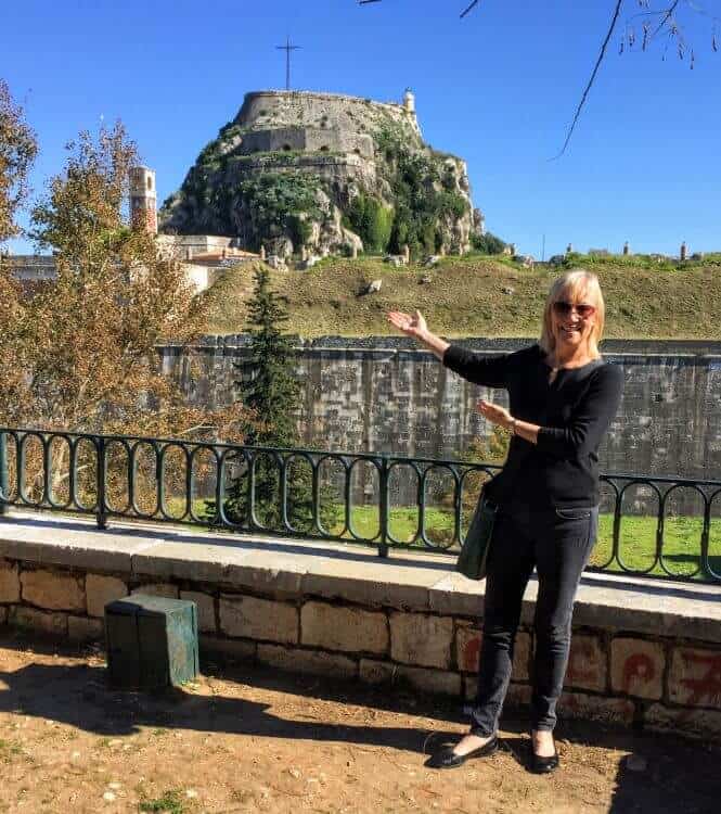 At the bus stop for cruise lines at the Old Fortress