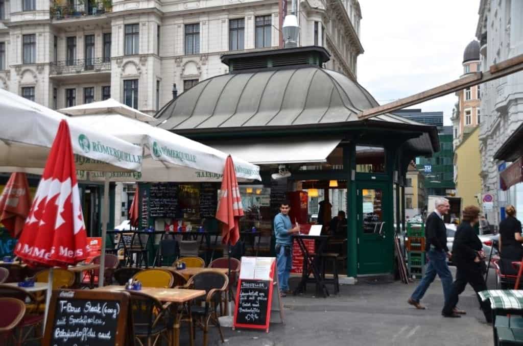 Coffee kiosk at the Naschmarkt in Vienna