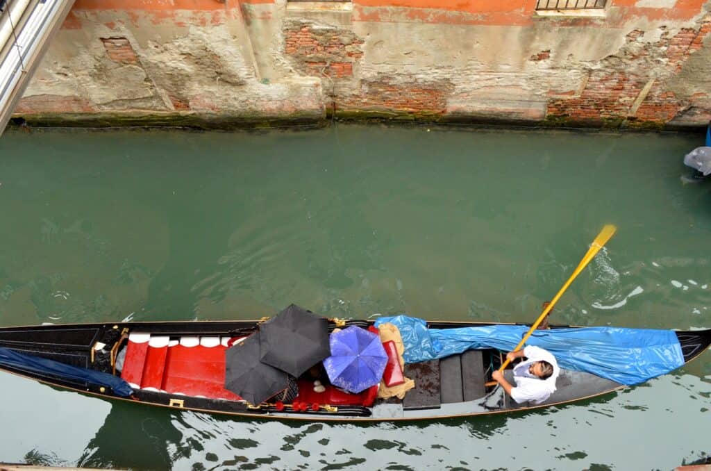 Gondola passing beneath my hotel window. 