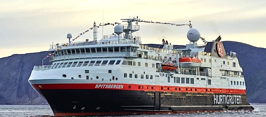 Hurtigruten Offers Free Flights for Unique Iceland Cruises