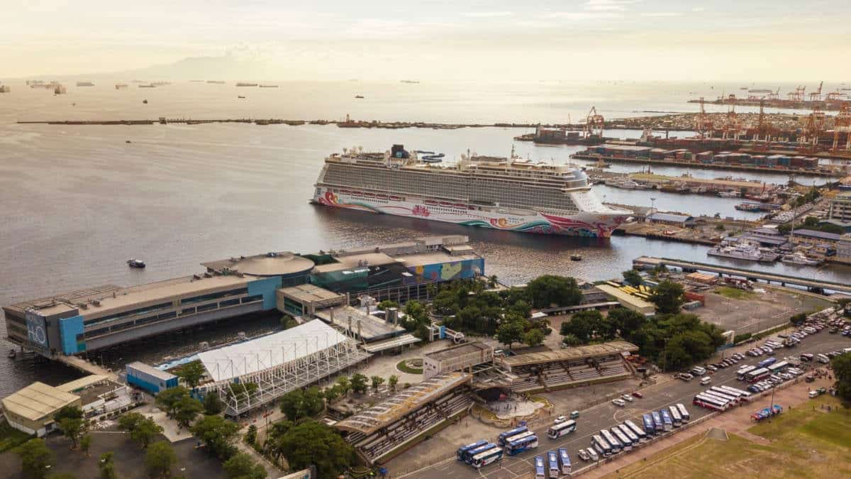 Cruise Ship In Manila, Philippines