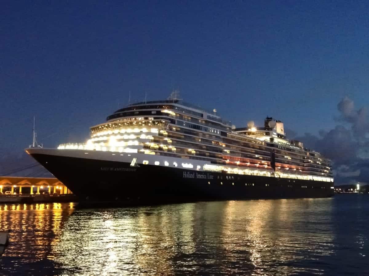 Two Holland America Ships Receive Perfect Sanitation Scores