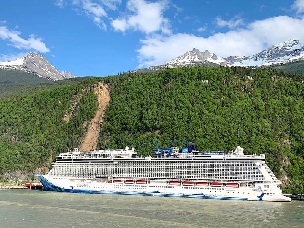 Norwegian Bliss ship profile