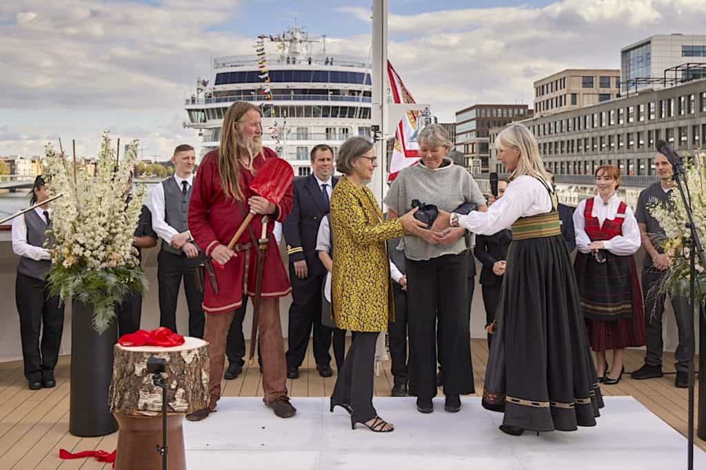 Viking Polaris naming ceremony